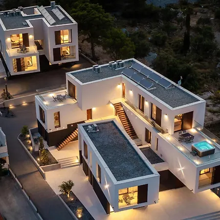 1 Bedroom Cozy In Appartement