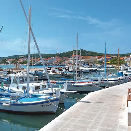 Gorgeous Apartment In Betina With Wifi * Betina (Sibenik-Knin)