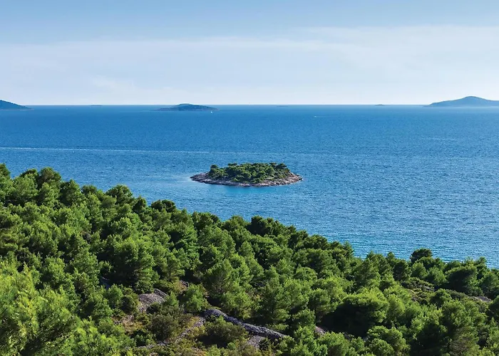 1 Bedroom Cozy In * Betina (Sibenik-Knin)