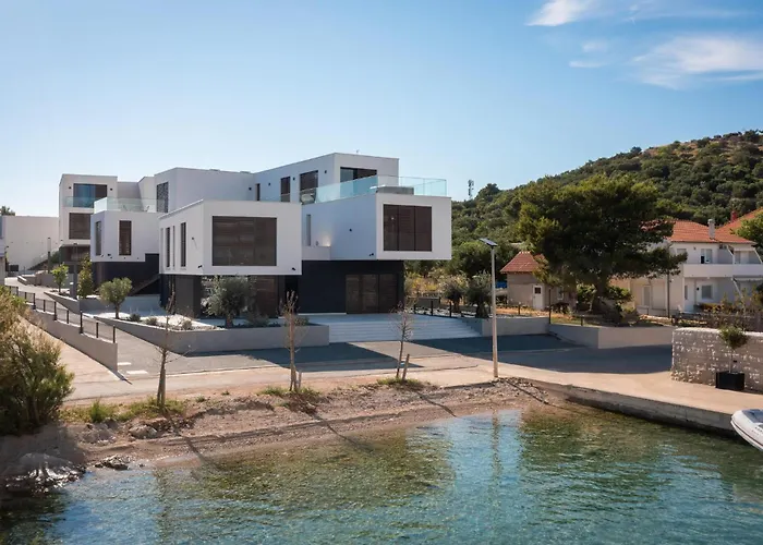 1 Bedroom Cozy In * Betina (Sibenik-Knin)